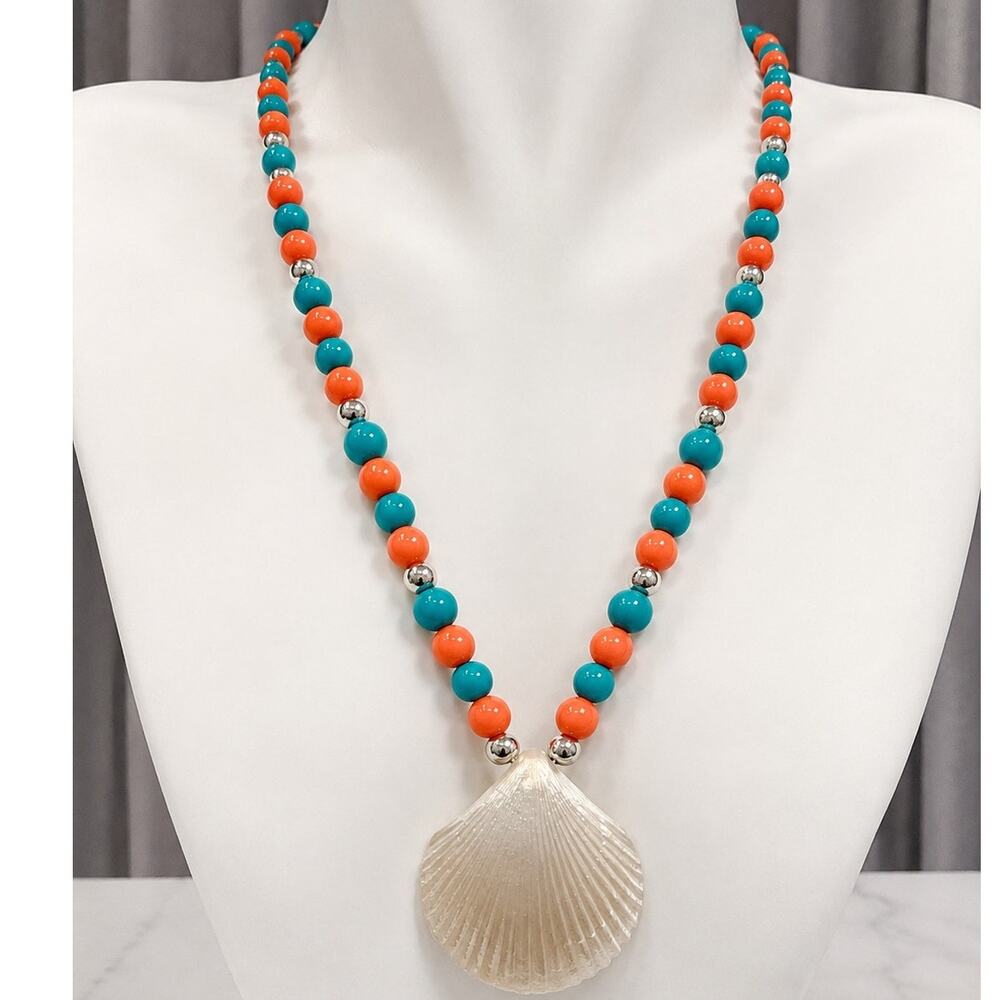 Vintage Turquoise Orange Beaded Necklace Shell Pendant 18”